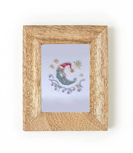 Load image into Gallery viewer, Matr Boomie Fair Trade - Bimala 2.5 x 3.5 Wooden Gift Enclosure Quilling Card Frame