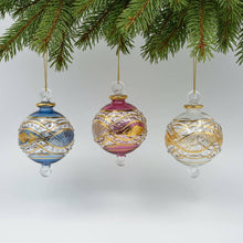 Load image into Gallery viewer, Dandarah (Ships from USA) - Blown Glass Small Ornament - Garland: Green