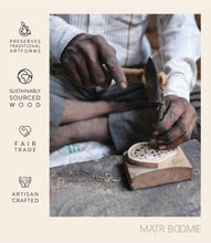 Load image into Gallery viewer, Matr Boomie Fair Trade - Bimala 6x6 Dark Brown Wood Quilling Card Frame  - Fair Trade