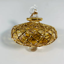 Load image into Gallery viewer, Dandarah (Ships from USA) - Blown Glass Small Ornament - Diamond Toupie: Emerald