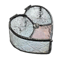 Load image into Gallery viewer, J Devlin Glass Art - Heart Box - Jewelry Keepsake Display By J Devlin Box 520