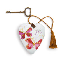 Load image into Gallery viewer, Art Heart Free To Fly