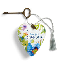 Load image into Gallery viewer, Art Heart Love You Grandma Floral