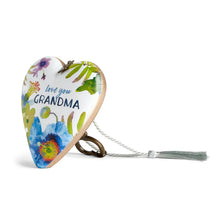 Load image into Gallery viewer, Art Heart Love You Grandma Floral