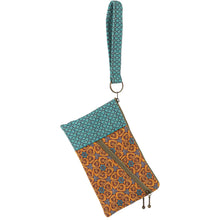 Load image into Gallery viewer, Beetle Wristlet 183 Spindle Citrus