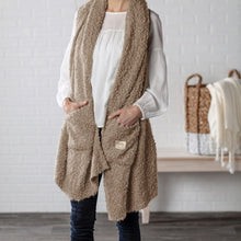 Load image into Gallery viewer, Giving Shawl - Camel