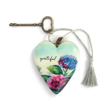 Load image into Gallery viewer, Art Heart Hydrangea Ajisai