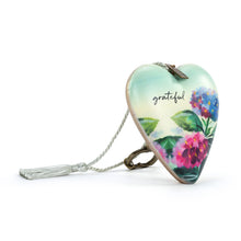 Load image into Gallery viewer, Art Heart Hydrangea Ajisai