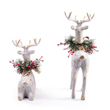 Load image into Gallery viewer, Lodge Wood Reindeer w/ Holly Set