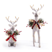 Load image into Gallery viewer, Lodge Wood Reindeer w/ Holly Set