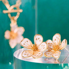 Load image into Gallery viewer, White Enamel Flower Earrings