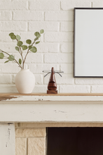 Load image into Gallery viewer, Nose Eyeglass Holder Stand