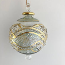 Load image into Gallery viewer, Dandarah (Ships from USA) - Blown Glass Ornament - Garland Green
