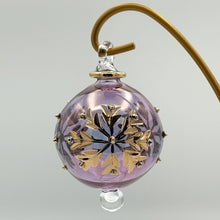 Load image into Gallery viewer, Dandarah (Ships from USA) - Blown Glass Small Ornament - Colored Snow Flake: Green