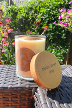 Load image into Gallery viewer, Eco Candle Company - 18oz eco candle CLEAN SHEET DAY