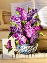 Load image into Gallery viewer, Fresh Cut Garden Lilacs